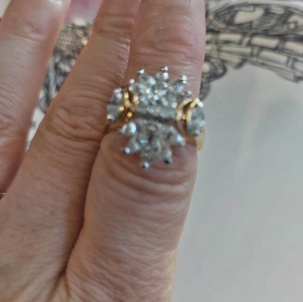 Size8 goldtone 14kge edco ring super sparkly rhinestones - Picture 6 of 13